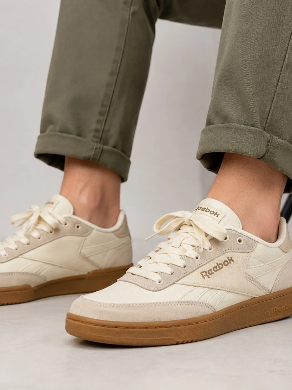 Reebok Club C Canvas Sneakers Beige Cream Gum Sole Men's Size 9 NEW